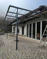 Pergola mit Rohrfuellung